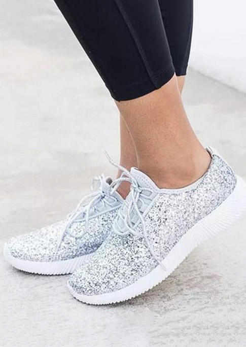 

Sneakers Glitter Lace Up Round Toe Sneakers in Silver. Size: ,38,39,40,41