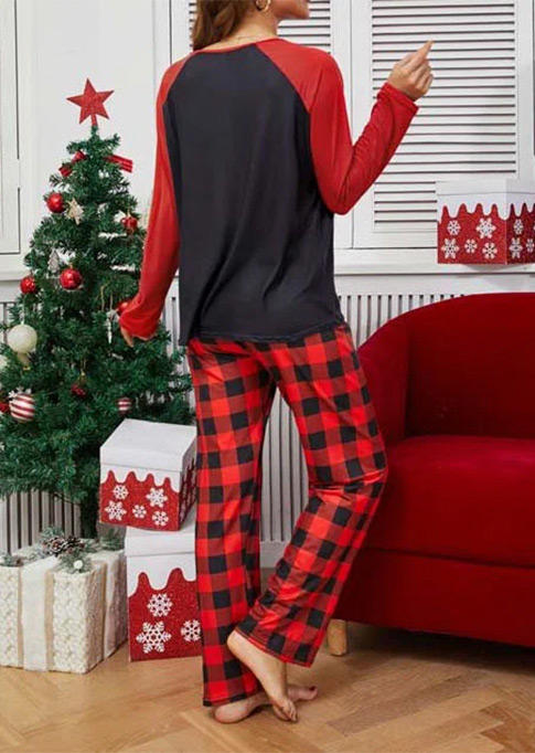 

Sleepwear Good Bye 2021 Hello 2022 T-Shirt Tee And Plaid Pants Pajamas Set in Red. Size: ,M,L,XL