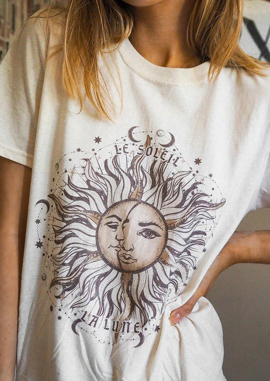 

T-shirts Tees Sun Moon Star O-Neck T-Shirt Tee in White. Size: ,M,L,XL