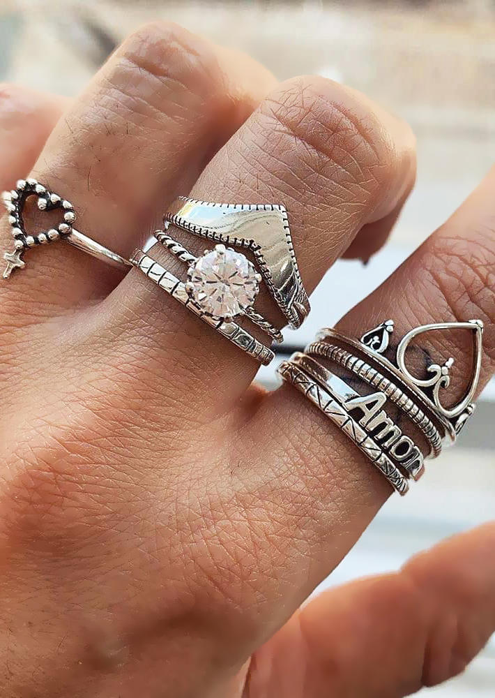 

Rings 8Pcs Valentine Rhinestone Hollow Out Ring Set in Silver. Size
