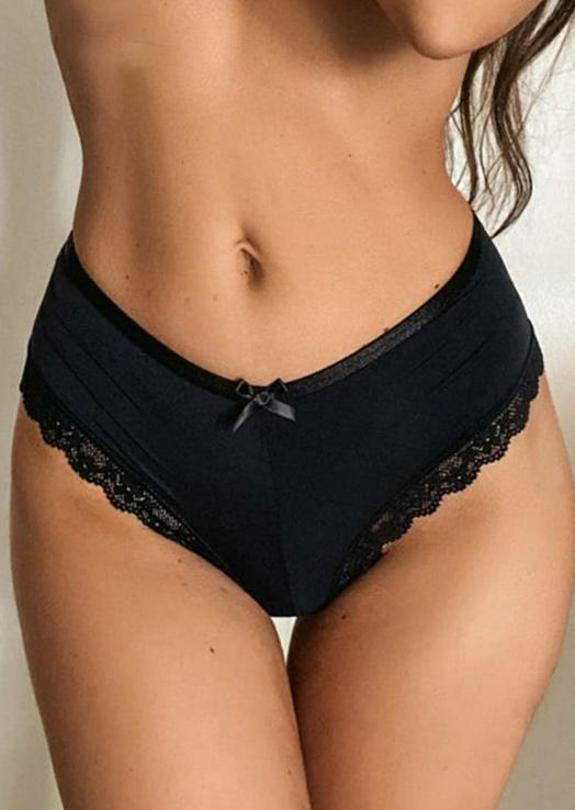 

Lingerie Lace Splicing Criss-Cross Panties in Black. Size: ,L