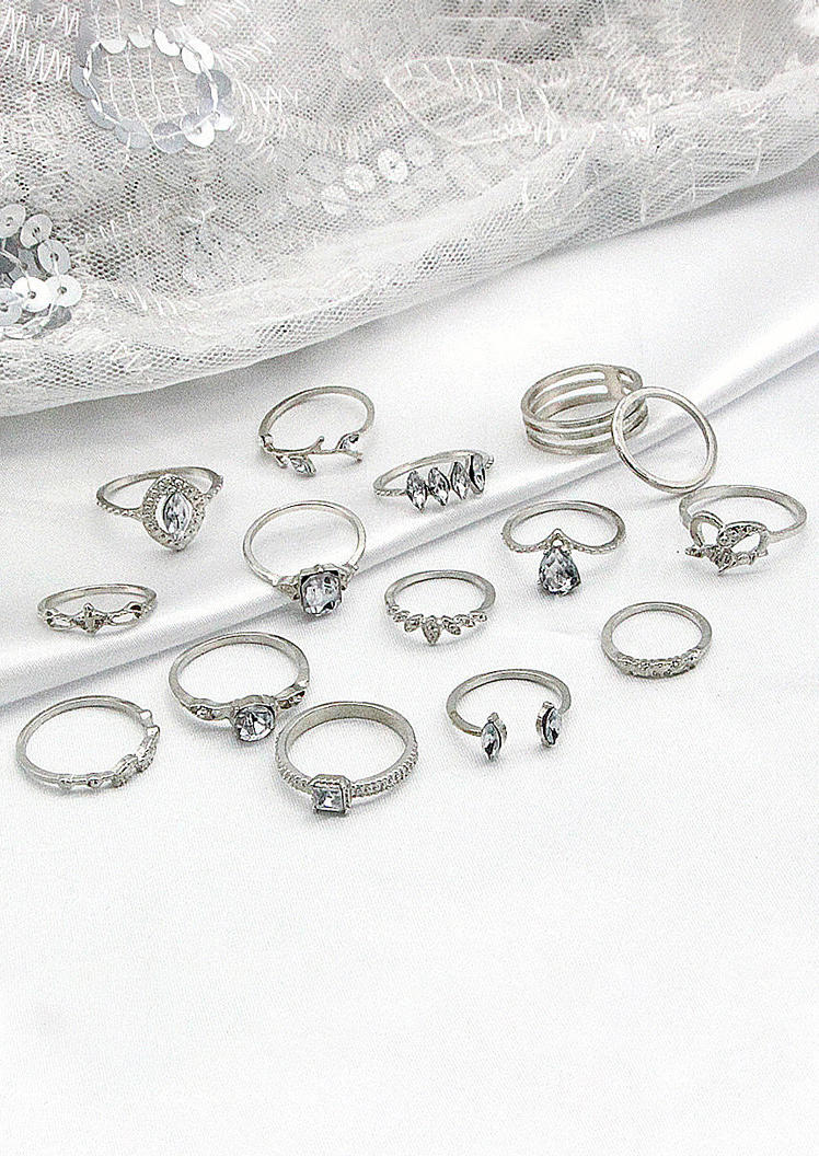 

Rings 15Pcs Valentine Rhinestone Heart Ring Set in Silver. Size