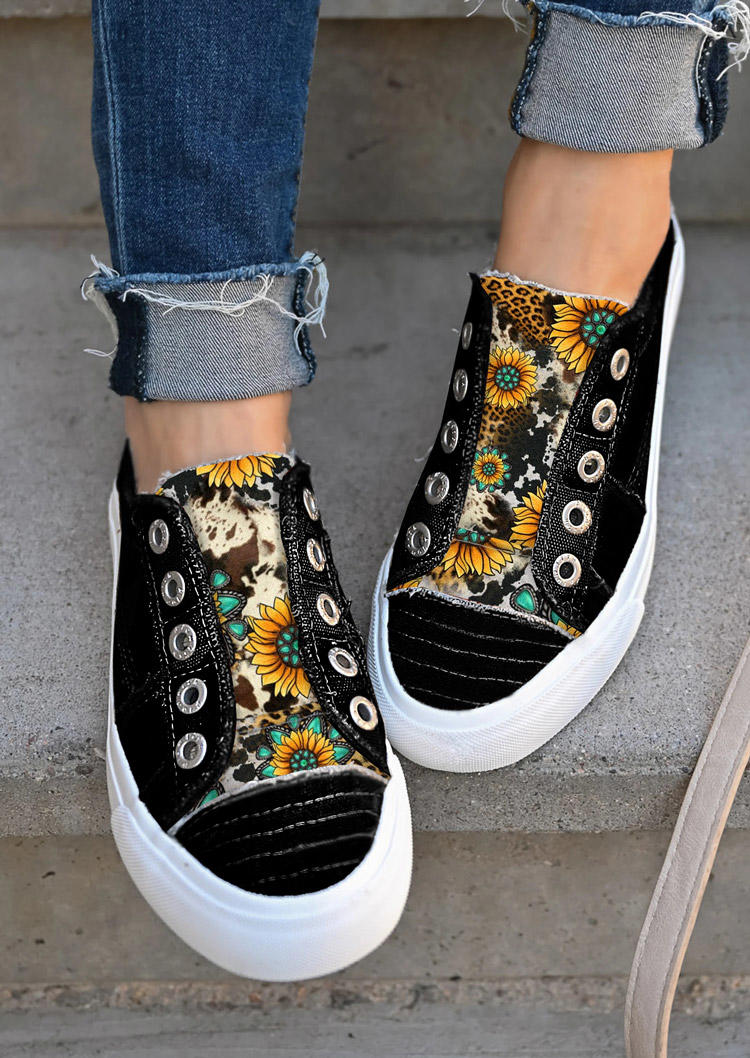 

Sneakers Sunflower Turquoise Slip-On Round Toe Flat Sneakers in Black. Size: ,38,39,40,41