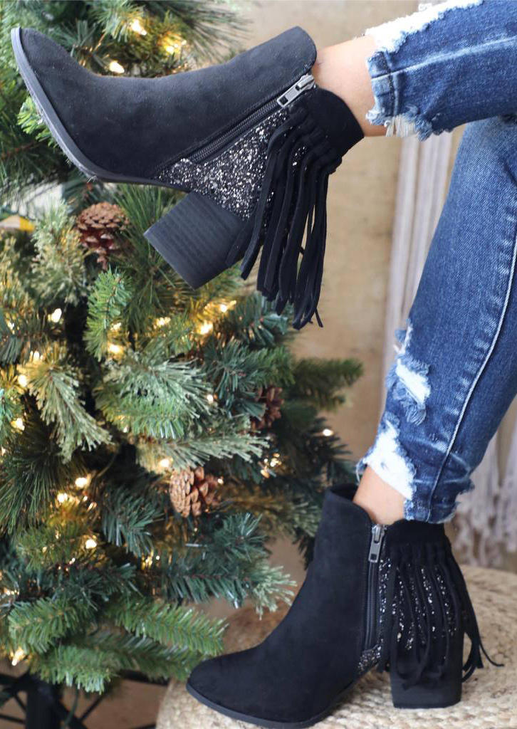 

Boots Glitter Tassel Zipper Western Ankle Boots in Black. Size: ,38,39,40,41