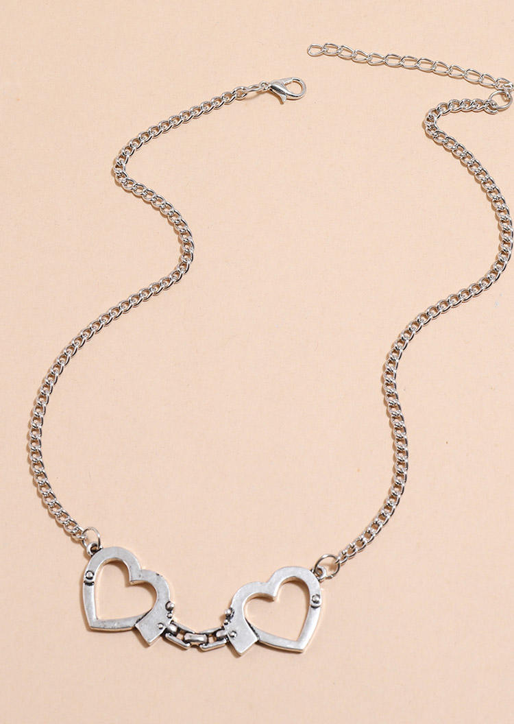 

Necklaces Valentine Hollow Out Heart Pendant Necklace in Silver. Size