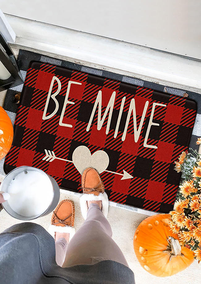 

Valentine Plaid Heart Be Mine Non-Slip Carpet in Pattern1,Pattern2. Size