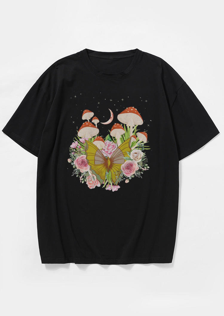 

T-shirts Tees Floral Moth Mushroom Oversized T-Shirt Tee in Black. Size: ,M,L,XL