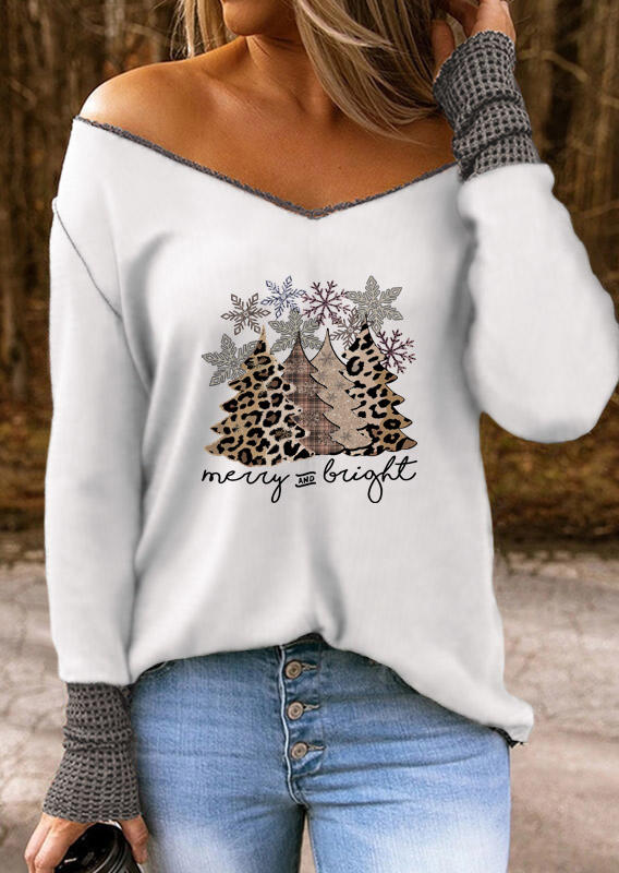 Blouses Tree Leopard Snowflake Waffle Blouse in White. Size: L,S,XL