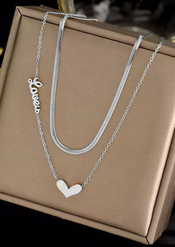

Necklaces 2Pcs Valentine Love Heart Necklace in Gold,Silver. Size
