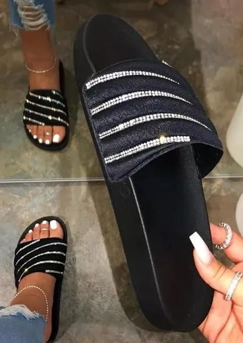 

Slippers Rhinestone Flat Slippers in Black. Size: ,38,39,40,41
