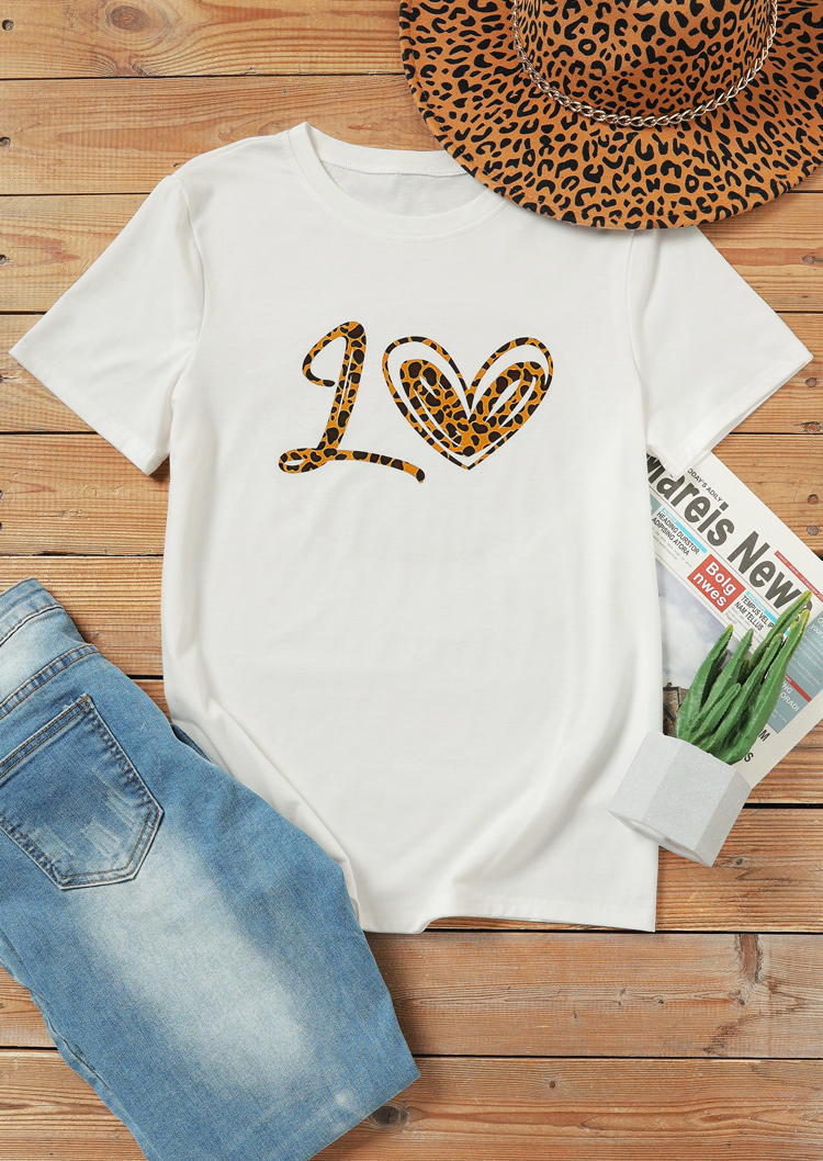 

Matching Outfits Mommy & Me Love Leopard T-Shirt Tee in Women. Size: ,M,L,XL