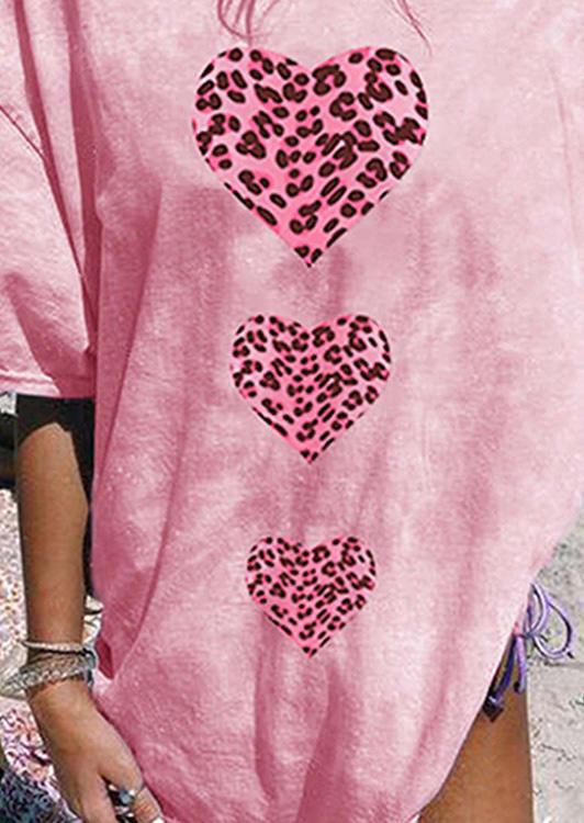 

T-shirts Tees Valentine Heart Leopard Oversized T-Shirt Tee in Pink. Size: ,M,L,XL