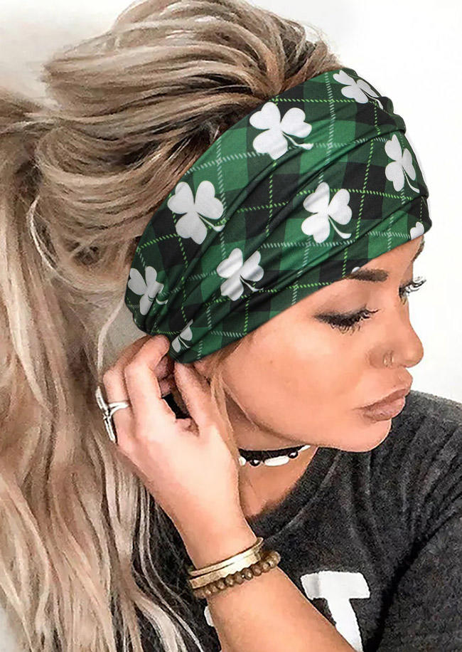 St. Patrick's Day Shamrock Plaid Wide Headband in Green. Size: One Size