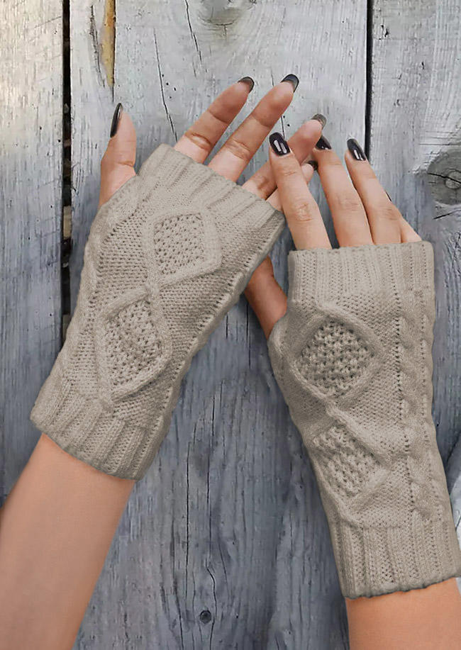 Gloves Geometric Knitted Fingerless Gloves in White. Size: One Size