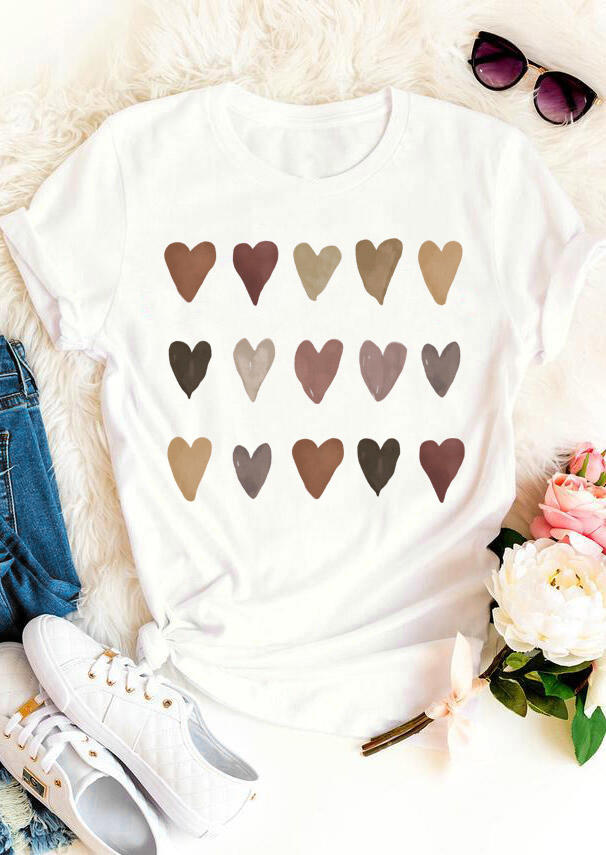 T-shirts Tees Love Heart T-Shirt Tee in White. Size: M,XL
