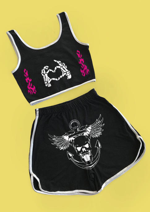 

Sleepwear Skull Anchor Camisole And Shorts Pajamas Set in Black. Size: ,M,L,XL