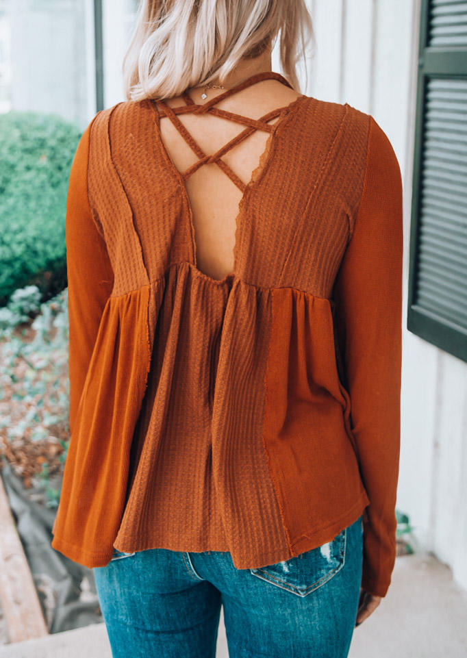 

Blouses Splicing Open Back Ruffled Blouse in Brick Red. Size: ,M,L,XL