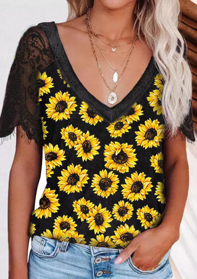 Blouses Lace Splicing Sunflower V-Neck Blouse in Black. Size: S