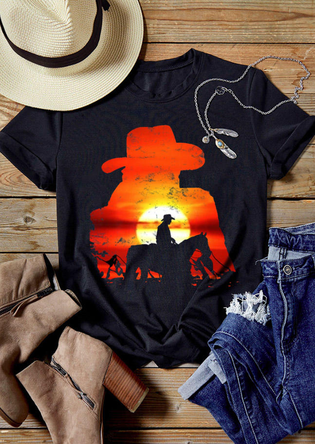

T-shirts Tees Cowboy Sunset O-Neck T-Shirt Tee in Black. Size