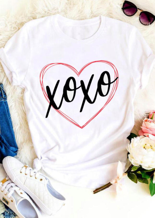 T-shirts Tees Xoxo Heart T-Shirt Tee in White. Size: XL