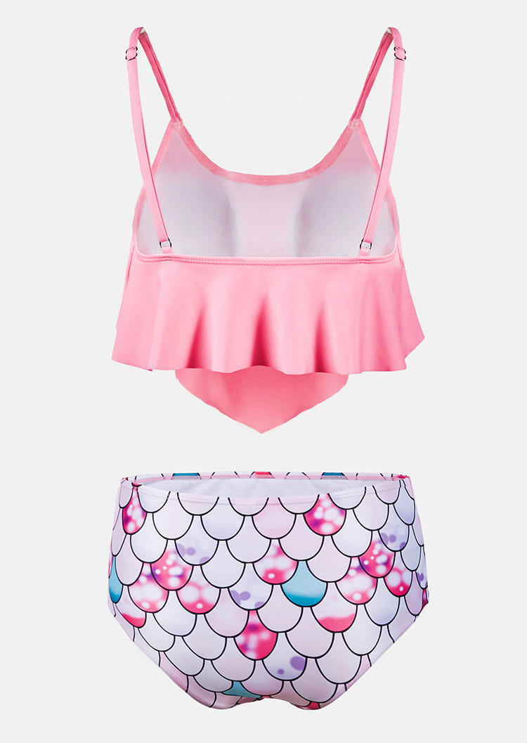 

Tankinis Fish Scale Spaghetti Strap Tankini Set in Pink. Size: L,M
