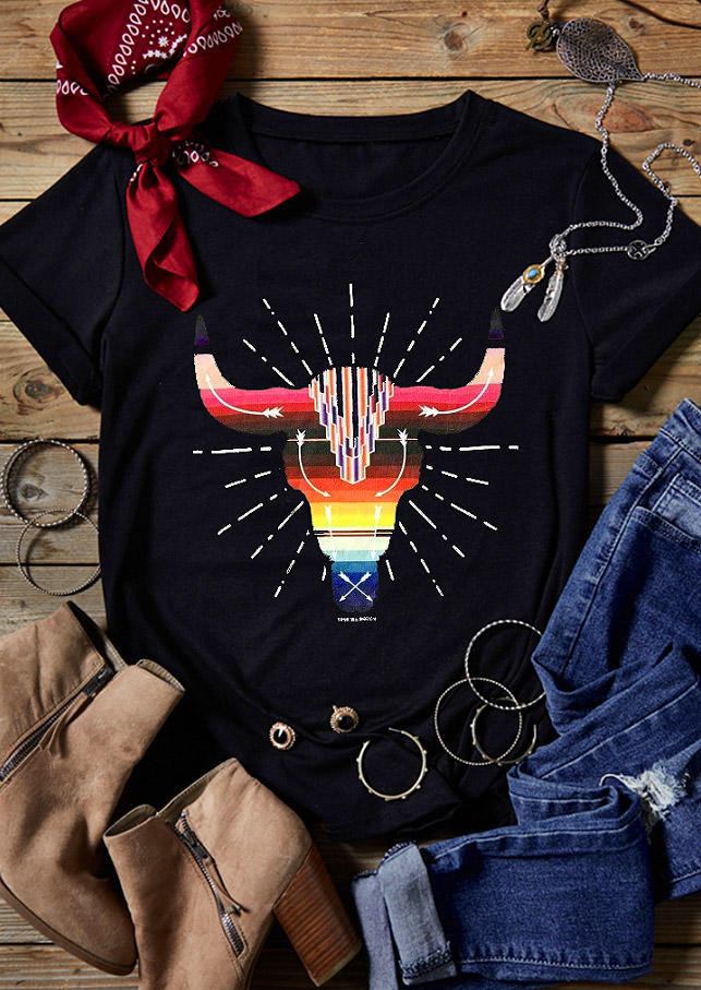 T-shirts Tees Colorful Striped Steer Skull T-Shirt Tee in Black. Size: S,M,L,XL