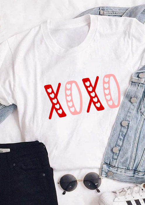 

T-shirts Tees Valentine Xoxo Heart T-Shirt Tee in White. Size: ,M,L,XL