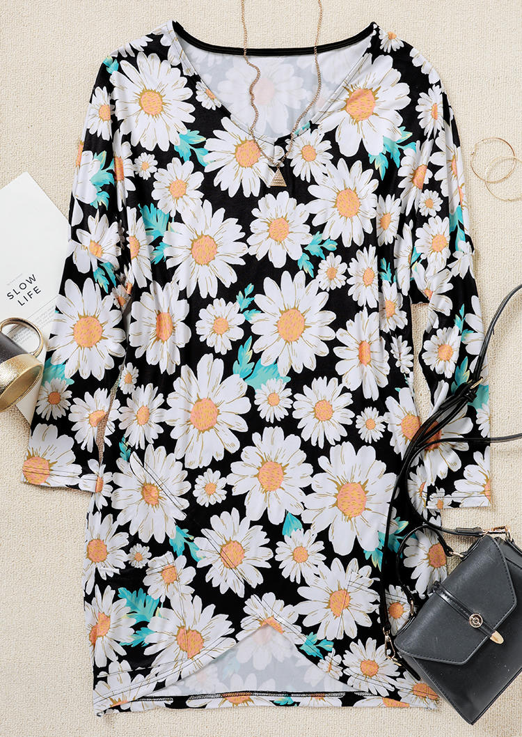 

Mini Dresses Daisy Pocket V-Neck Asymmetric Mini Dress in Multicolor. Size: ,M,L,XL