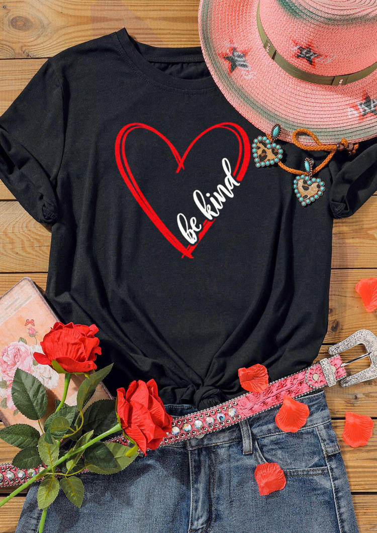 

T-shirts Tees Be Kind O-Neck T-Shirt Tee in Black. Size