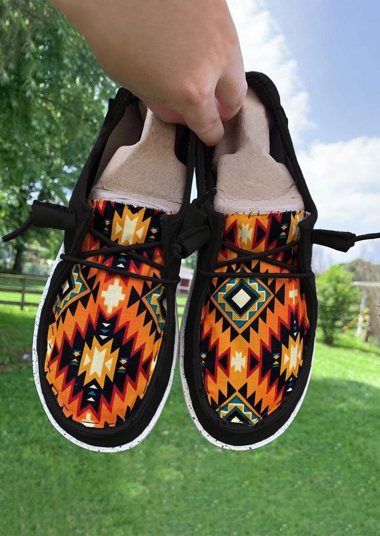 

Sneakers Aztec Geometric Lace Up Sneakers in Black. Size: ,38,39,40,41