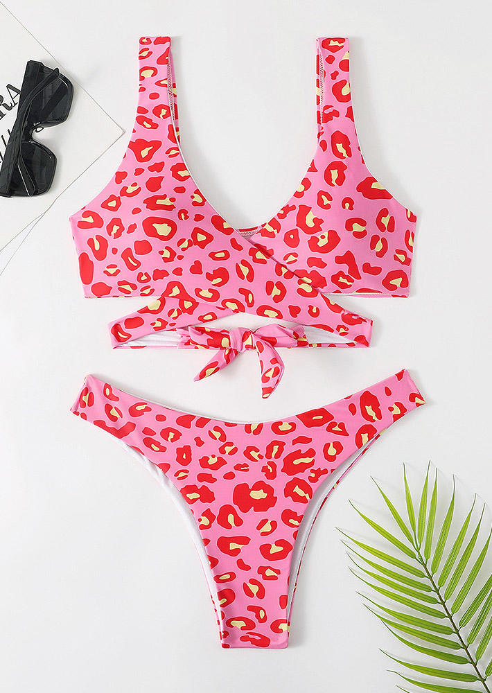 Bikini Sets Leopard Criss-Cross Bikini Set in Pink. Size: S,M,L,XL