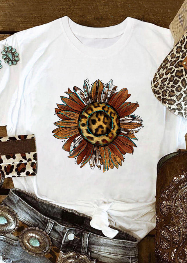 

T-shirts Tees Sunflower Leopard T-Shirt Tee in White. Size: ,M,L,XL