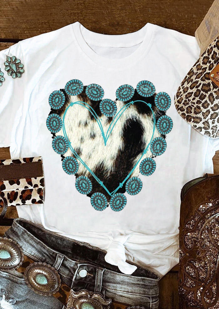 T-shirts Tees Heart Turquoise Cow T-Shirt Tee in White. Size: XL