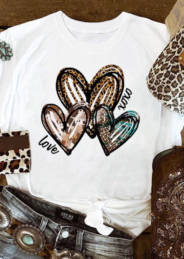 T-shirts Tees Xoxo Leopard T-Shirt Tee in White. Size: S,M,L