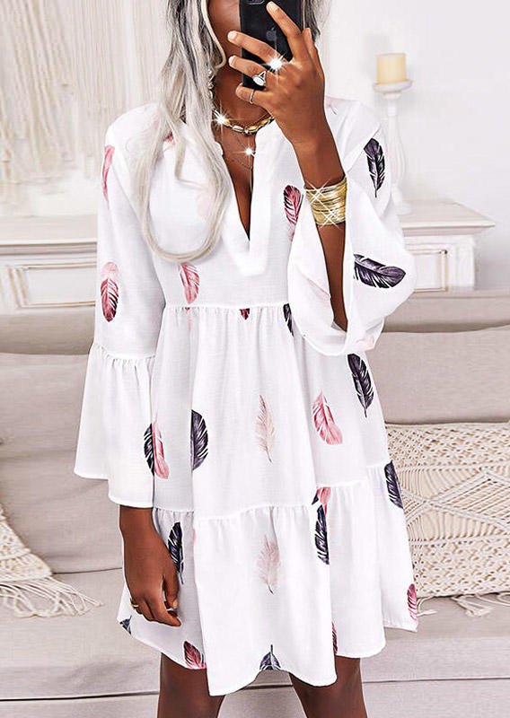 

Mini Dresses Feather Notched Neck Mini Dress in White. Size: ,M,L,XL