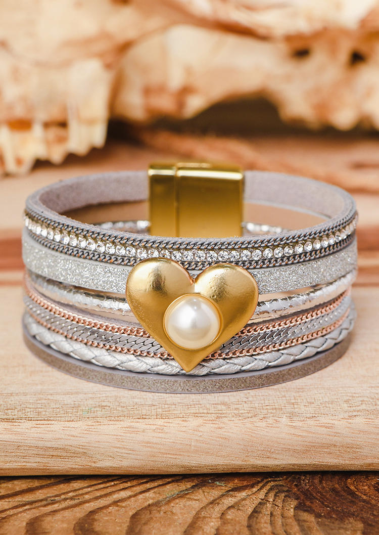 Bracelet Heart Pearl Magnetic Buckle Bracelet in Silver. Size: One Size
