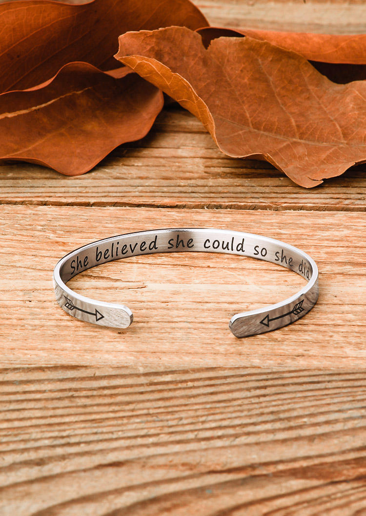 

Bracelet Everything I Am You Helped Me To Be Mom Bracelet in Multicolor. Size