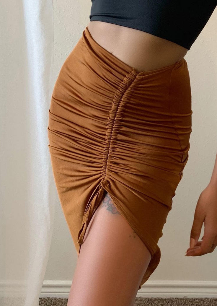 

Skirts Ruched Drawstring Asymmetric Skirt in Brown. Size: ,M,L