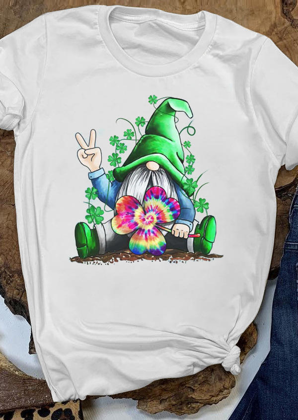 T-shirts Tees St. Patrick's Day Gnomies Lucky Shamrock T-Shirt Tee in White. Size: XL