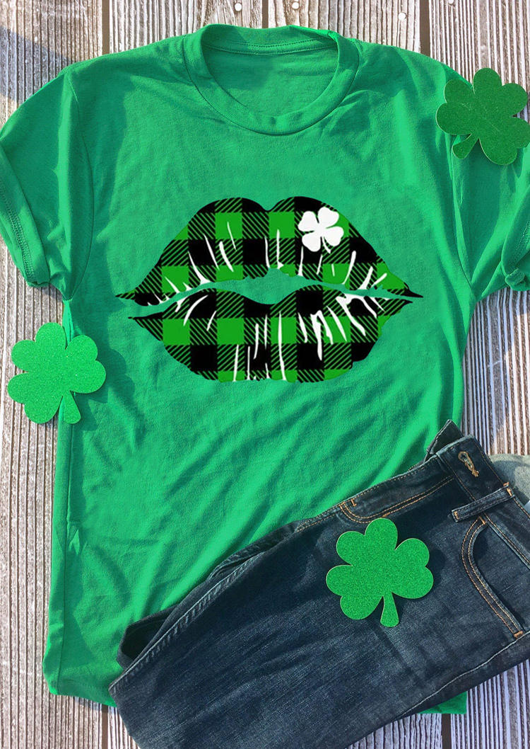 T-shirts Tees St. Patrick's Day Plaid Lips Lucky Shamrock T-Shirt Tee in Green. Size: L