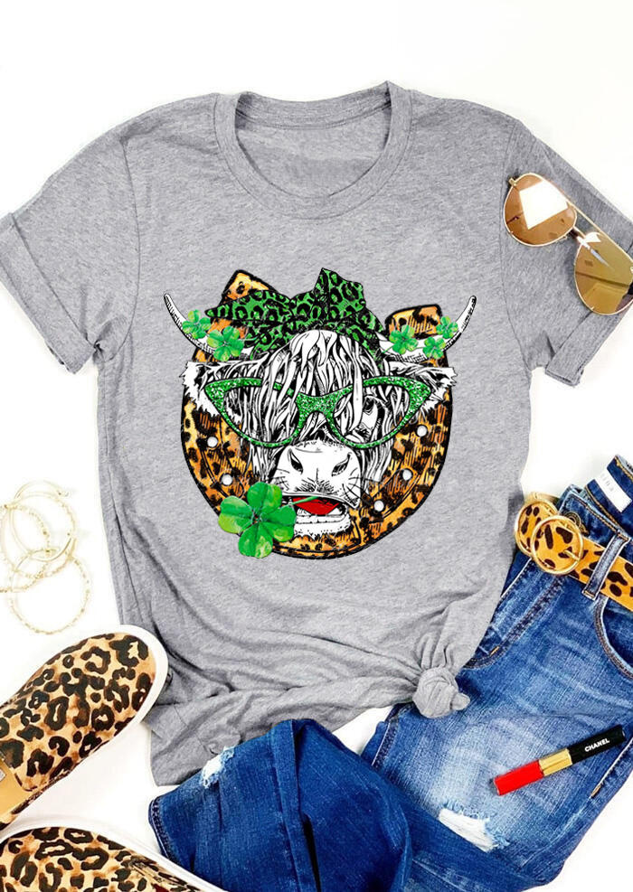 T-shirts Tees St. Patrick's Day Leopard Cattle Lucky Shamrock T-Shirt Tee in Gray. Size: S