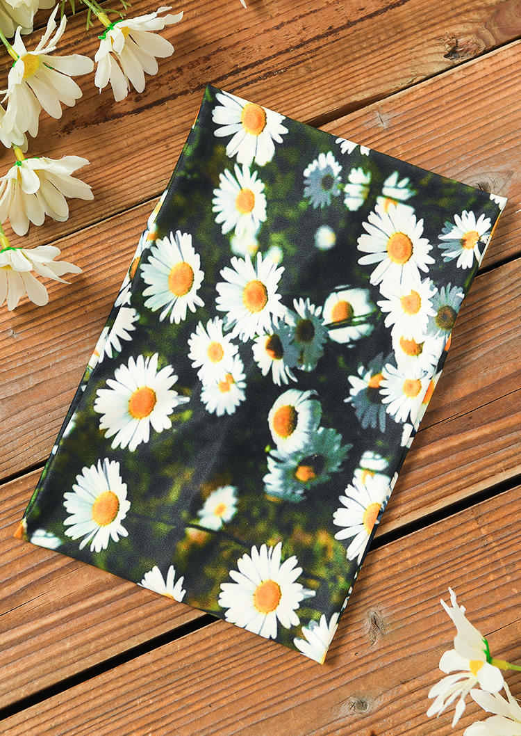 

Daisy Yoga Wide Headband in Multicolor. Size