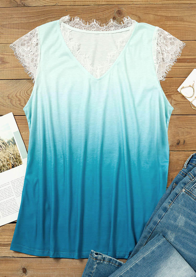 Blouses Lace Splicing Gradient V-Neck Blouse in Sky Blue. Size: M