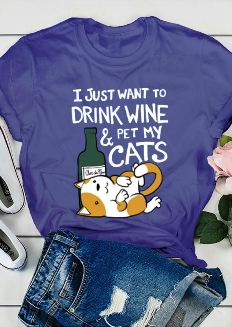 T-shirts Tees I Just Want To Drink Wine & Pet My Cats T-Shirt Tee in Purple. Size: L,M,S