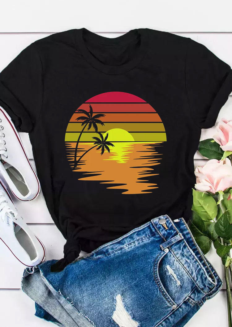 

T-shirts Tees Sunset Beach Palm Tree T-Shirt Tee in Black. Size: ,M,L,XL