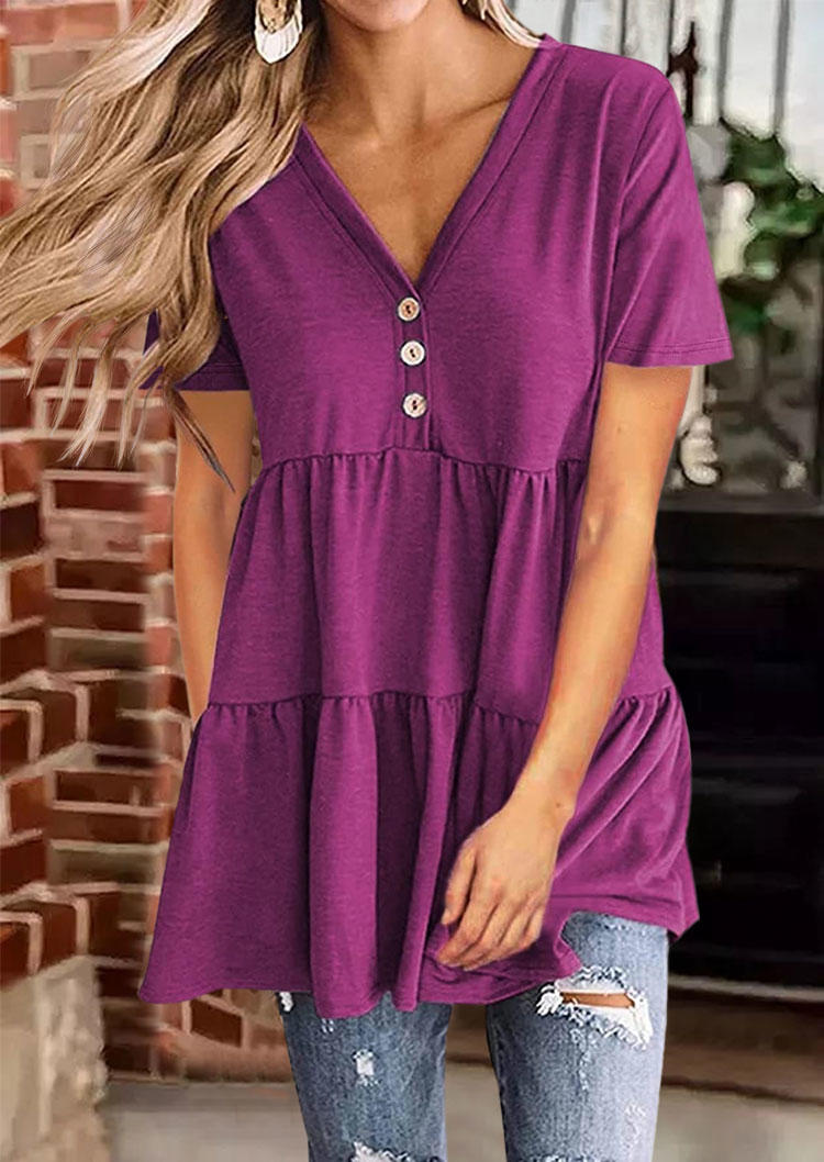 

Blouses Button Ruffled V-Neck Blouse in Plum. Size: ,M,L,XL
