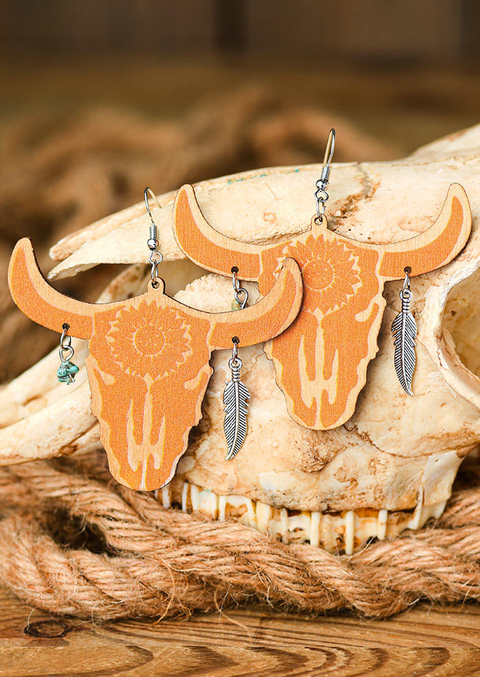 Earrings Aztec Geometric Steer Skull Turquoise Feather Earrings in Gold,Lake Blue. Size: One Size