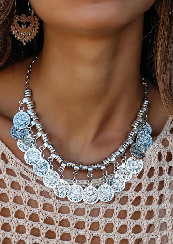 

Necklaces Coin Tassel Alloy Necklace in Silver. Size