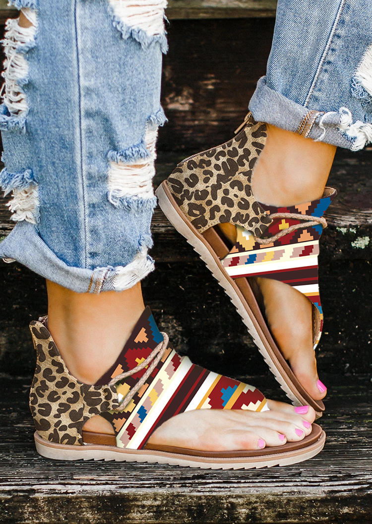 

Sandals Leopard Aztec Geometric Flat Thong Sandals in Apricot. Size: ,38,39,40,41