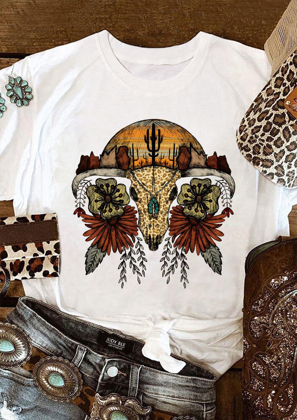 T-shirts Tees Turquoise Cow Steer Skull Cactus T-Shirt Tee in White. Size: S,M,L,XL